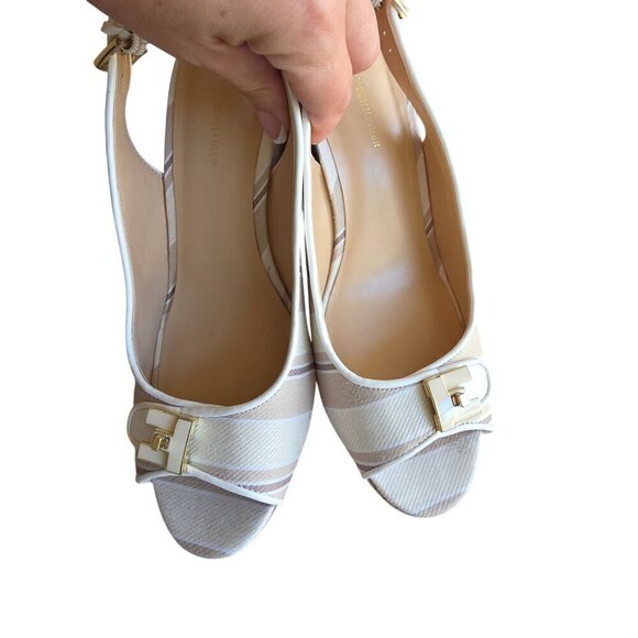 Tommy Hilfiger Women US 8.5 white tan and gold buckle Wedge Sandal 4.5 inches - Picture 6 of 16